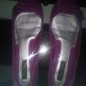 White house black market susan b vb trpl strapless